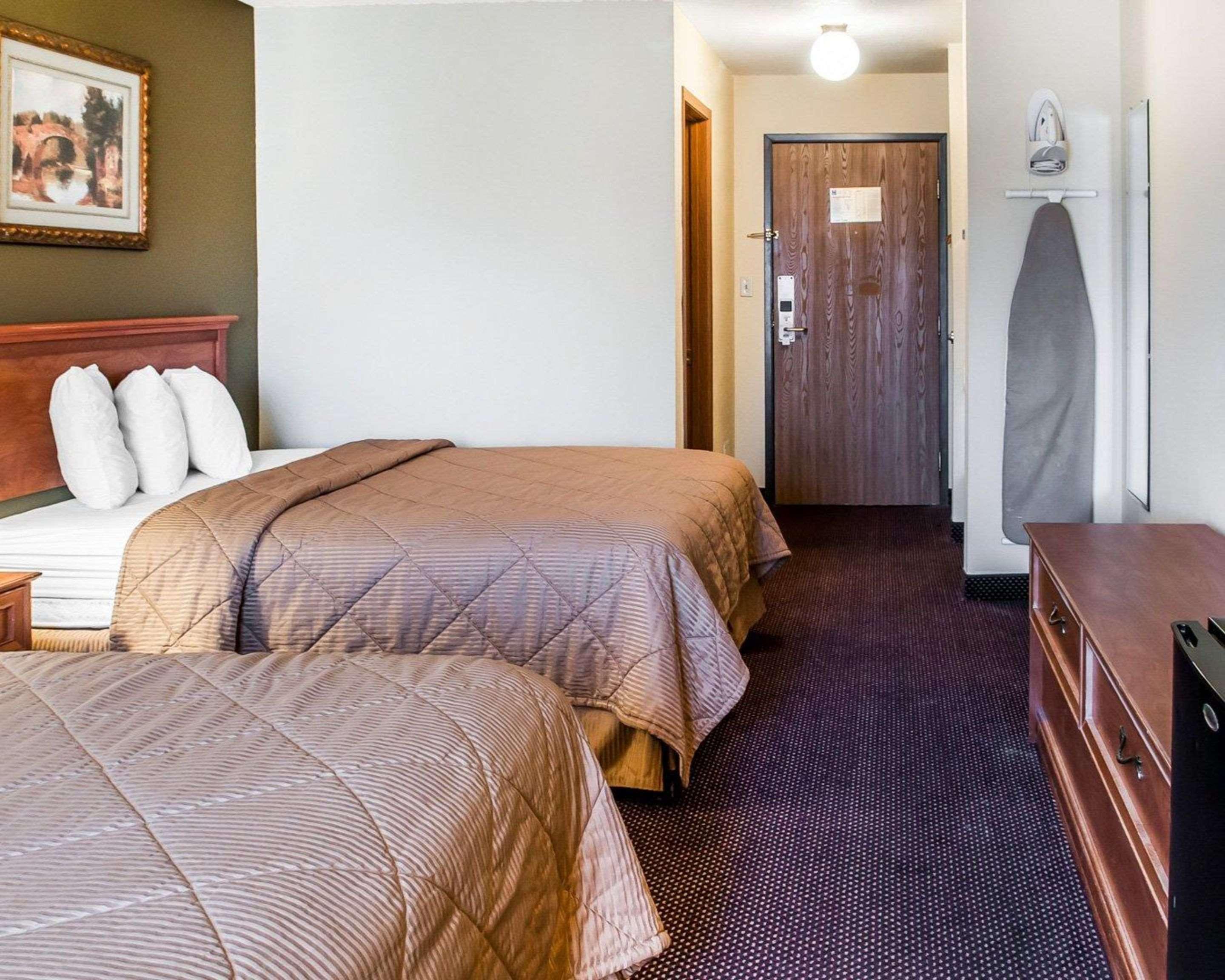 Rodeway Inn Española Esterno foto